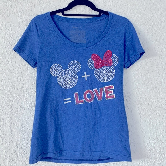 DISNEY STORE TSHIRT SIZE M  RHINESTONES DETAILS - Picture 1 of 9